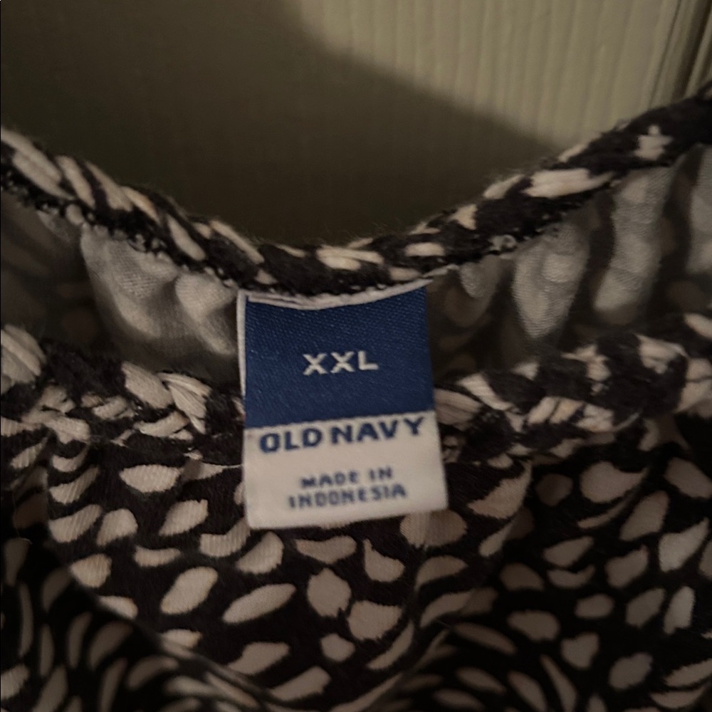 Old Navy Monochrome Patterned Dress - Picture 2 of 5